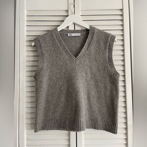 ZARA | Women’s Sweater Vest